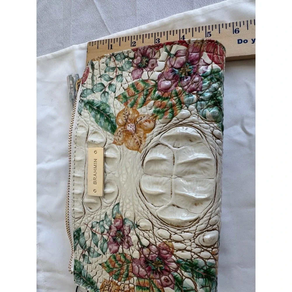 Brahmin Millie Ivory Tahiti Leather Embossed Floral Wristlet Wallet DustBag RARE